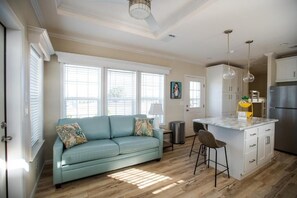 Living area - Camp Margaritaville Auburndale RV Resort (Auburndale)