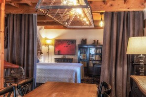 豪華獨棟房屋, 陽台, 海景 | 客房內保險箱、熨斗/熨衣板、免費無線上網