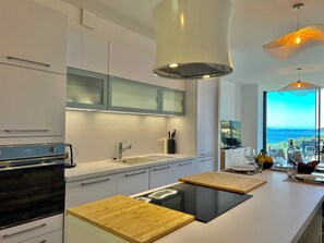 Private kitchen - Loft downtown sea view (Porto-Vecchio)