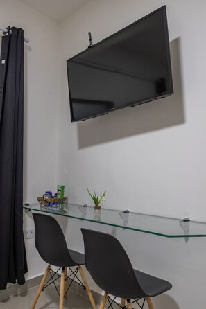 Interior - AeroStay • Private Suites * Comfort Near Guarulhos Airport (Guarulhos)