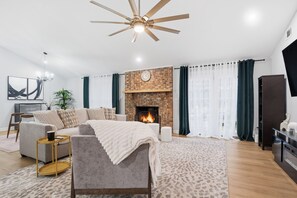 Maison Signature, 4 chambres, non-fumeur, patio | Salle de séjour