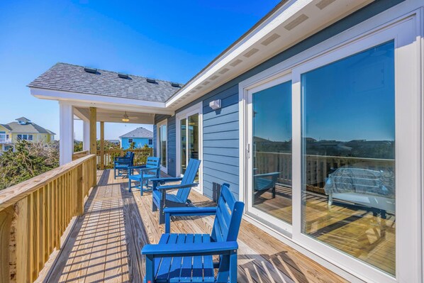 Terrace/patio - Oceanside, Dog Friendly Home with Private Pool and Hot Tub (Salvo)