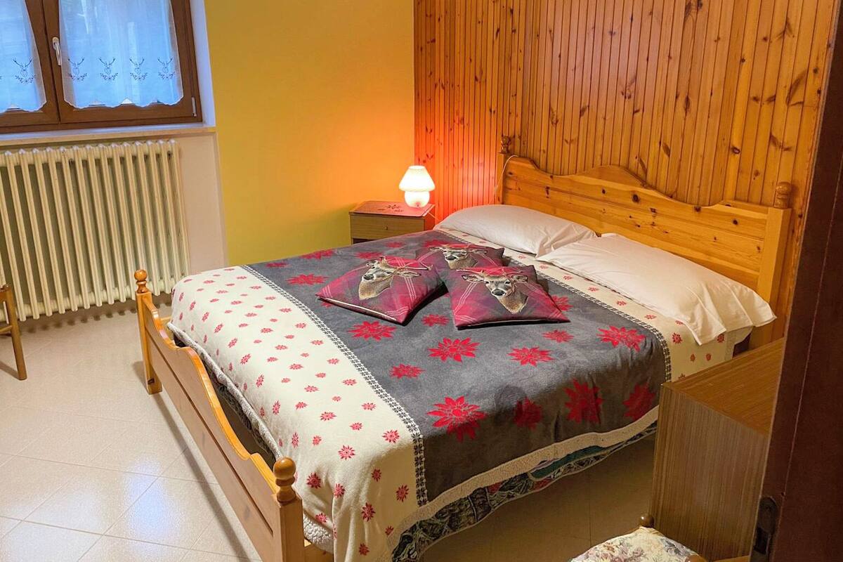 Apartment, 1 Bedroom, Courtyard View
