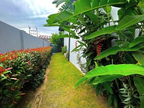 Property grounds - Private Holiday 2 Bedroom Pool Villa with Jacuzzi & Gym, at Bang Jo, Phuket Home (Thalang,)