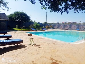 Outdoor pool - Northgate Resort Isiolo (Isiolo)