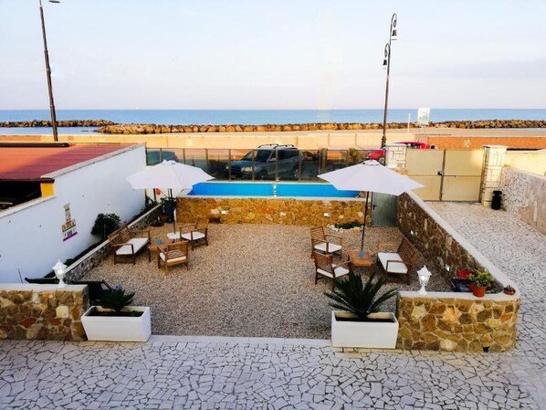 Front of property - ALBACHIARA GUEST HOUSE (Fiumicino)