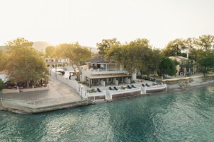 Fachada de la propiedad