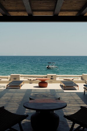 Beach/ocean view - Beau Rivage Suites (Aigialeia)