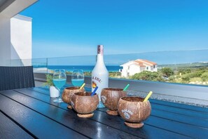 Property grounds - Adris 2 luxury apartment with a pool (Novalja)