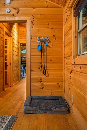 Interior - New! Pet Friendly Couple's Retreat w/ Hot Tub (Horse Shoe)