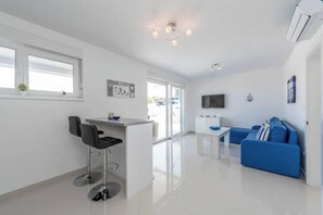 Living area - Apartment 2 (Novalja)