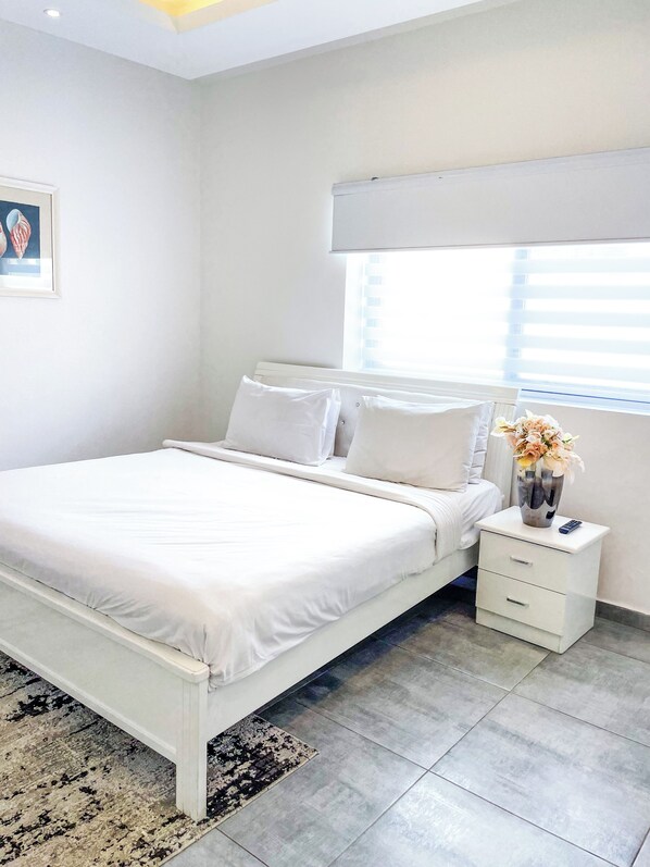 Room - Furnished 1 Bedroom at Lul Water (Accra)