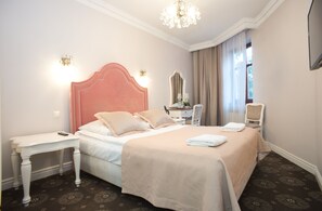 Deluxe Double Room | Free WiFi - Dwór Hetman w Jarosławiu (Jarosław)