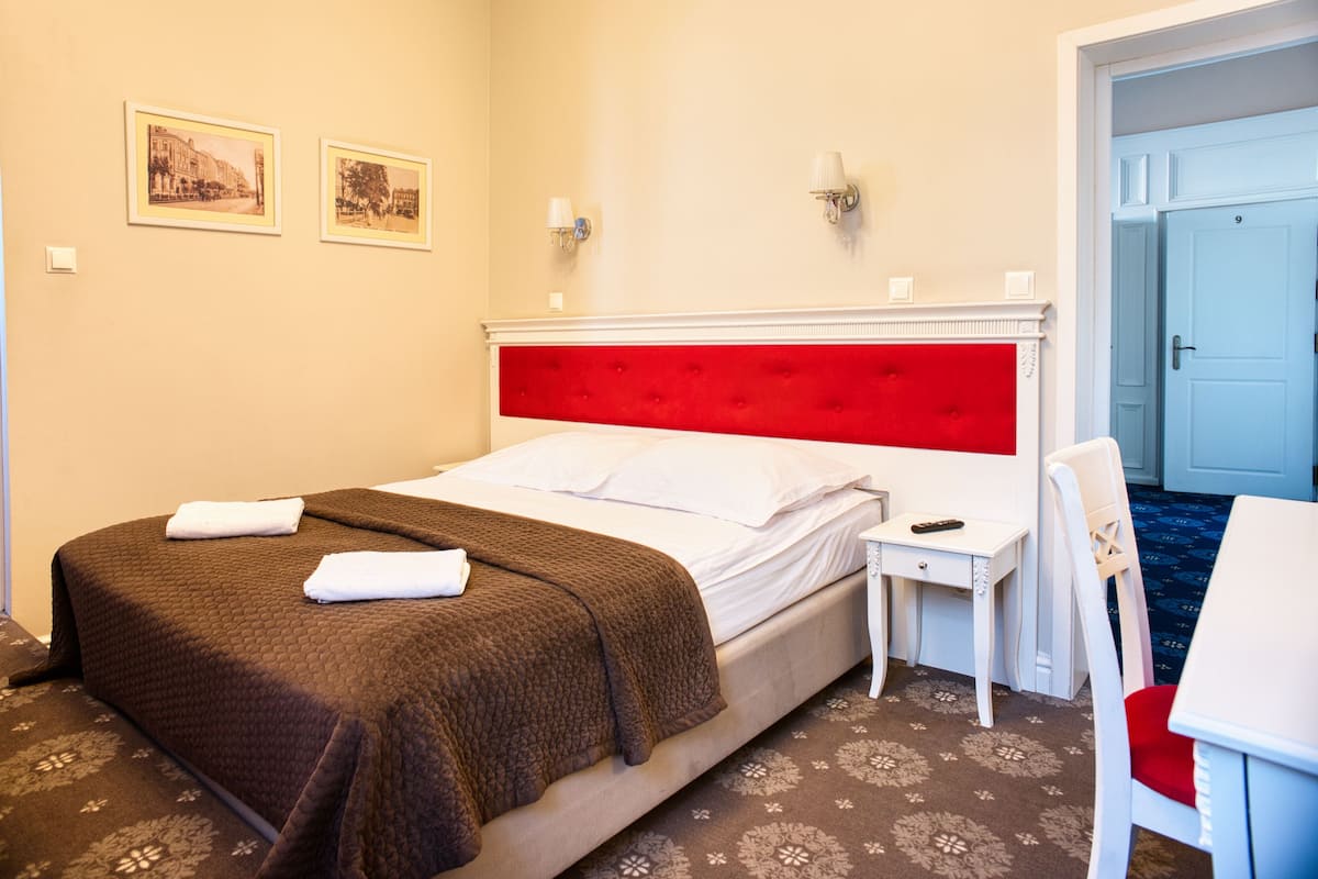 Premium Double Room, Non Smoking, Garden View | Free WiFi