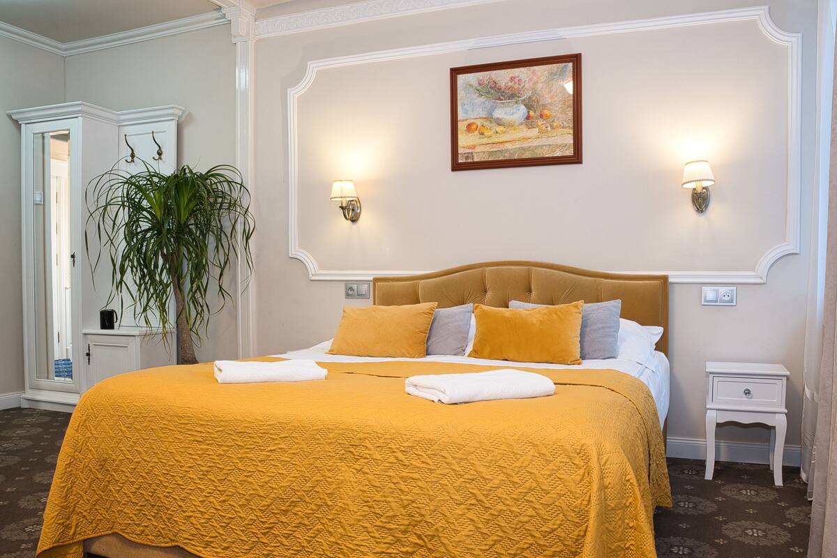 Deluxe Double Room | Free WiFi