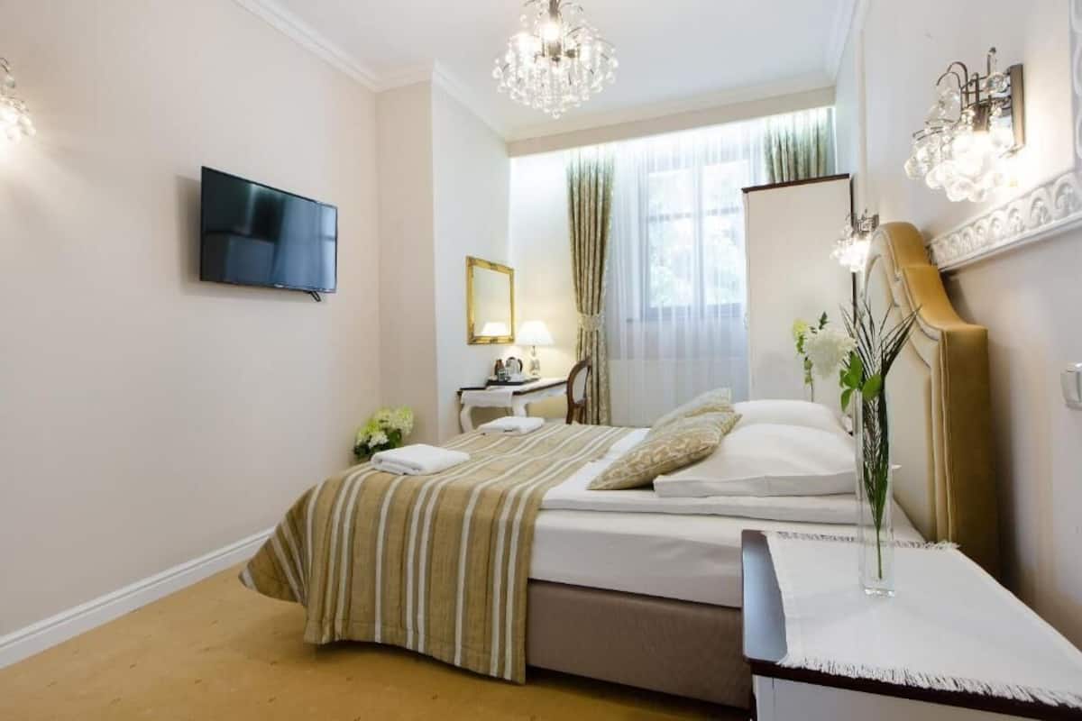 Deluxe Double Room, Non Smoking, Garden View