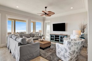 Smart TV - Beach Nut – Beachfront | Luxury | Incredible Views (Gulf Shores)
