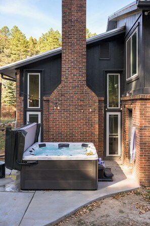 Baignoire à remous extérieure