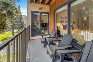 Terrace/patio - At Base Area~Steps to Ski~Pool, Hot Tub, Garage (Steamboat Springs)
