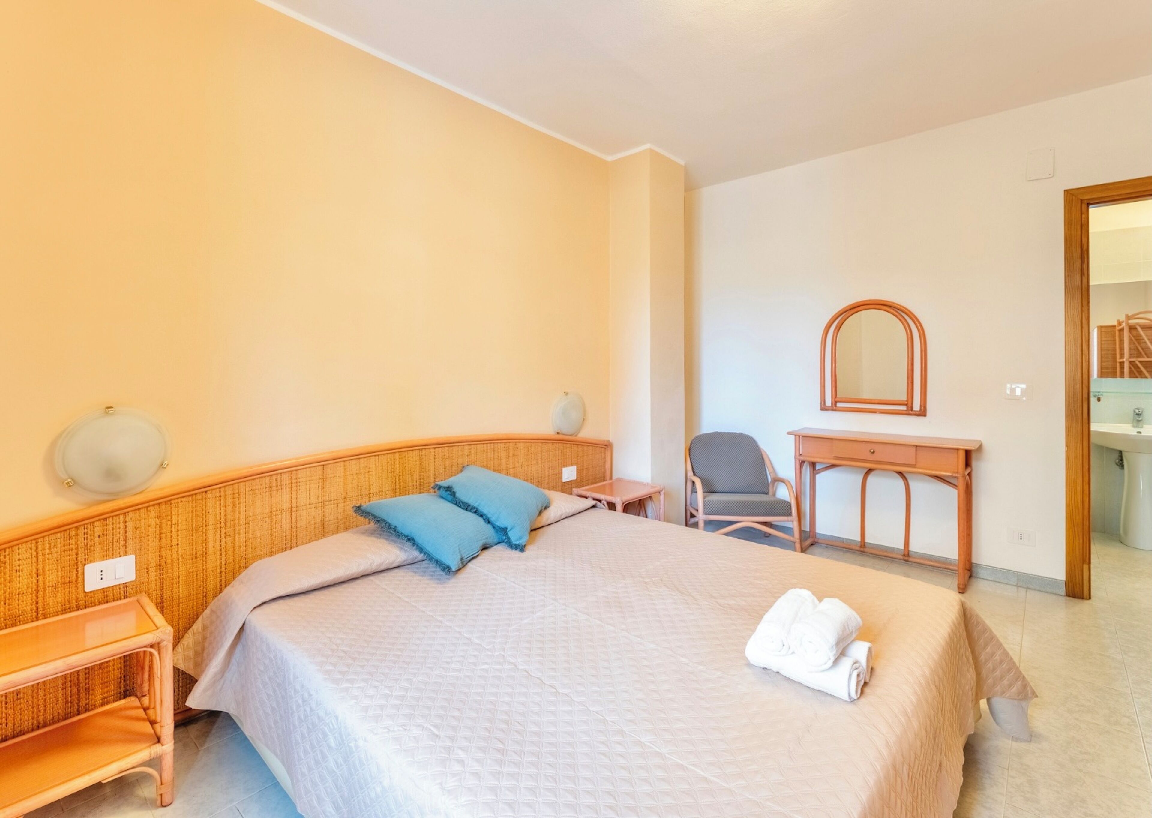 Apartamento | Cofres nos quartos, ferros/tábuas de passar roupa, berços (sobretaxa)