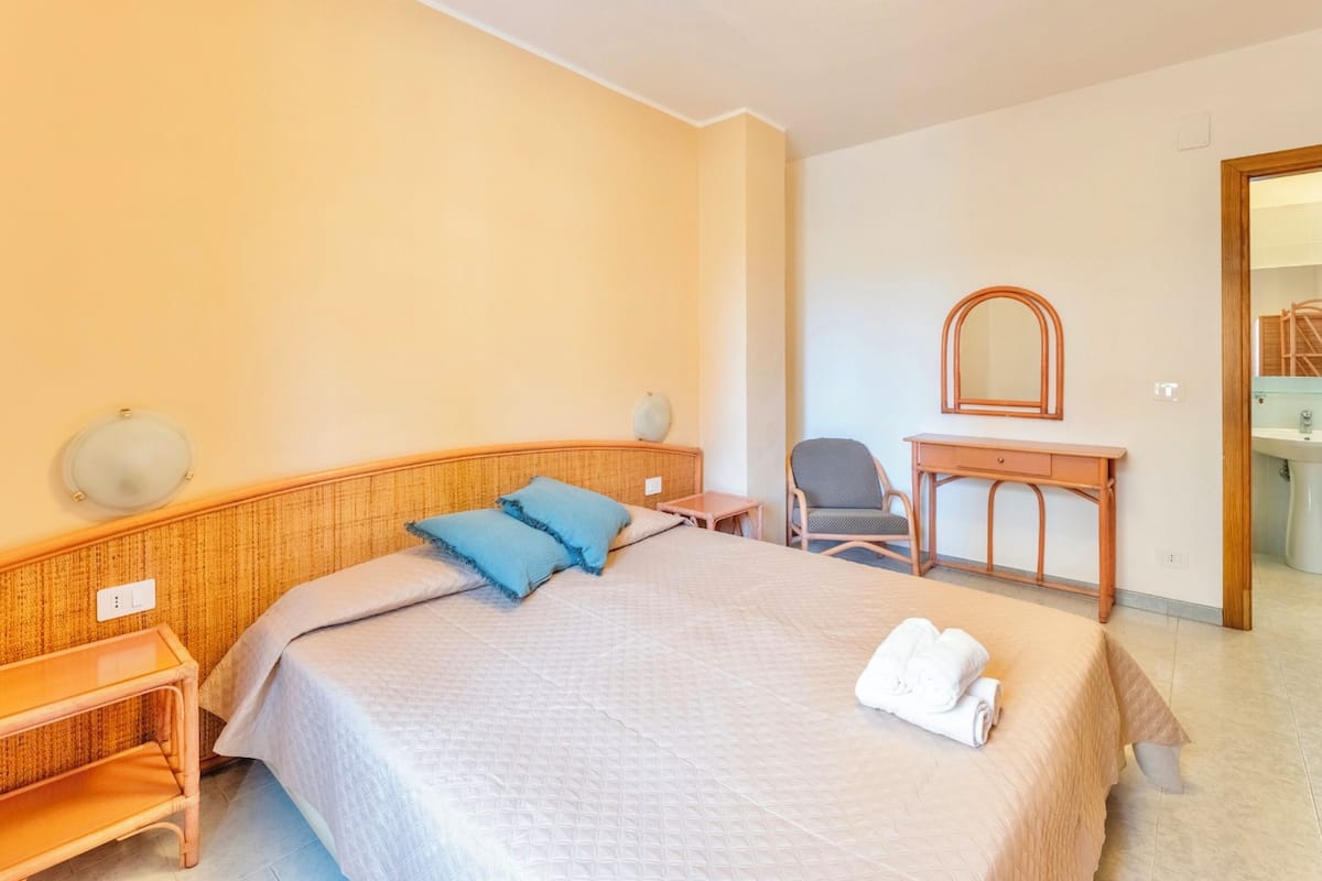 Apartamento | Cofres nos quartos, ferros/tábuas de passar roupa, berços (sobretaxa)