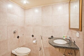 Restaurant - Swiss Traffalgaar Luxury Hotels (Nashik)