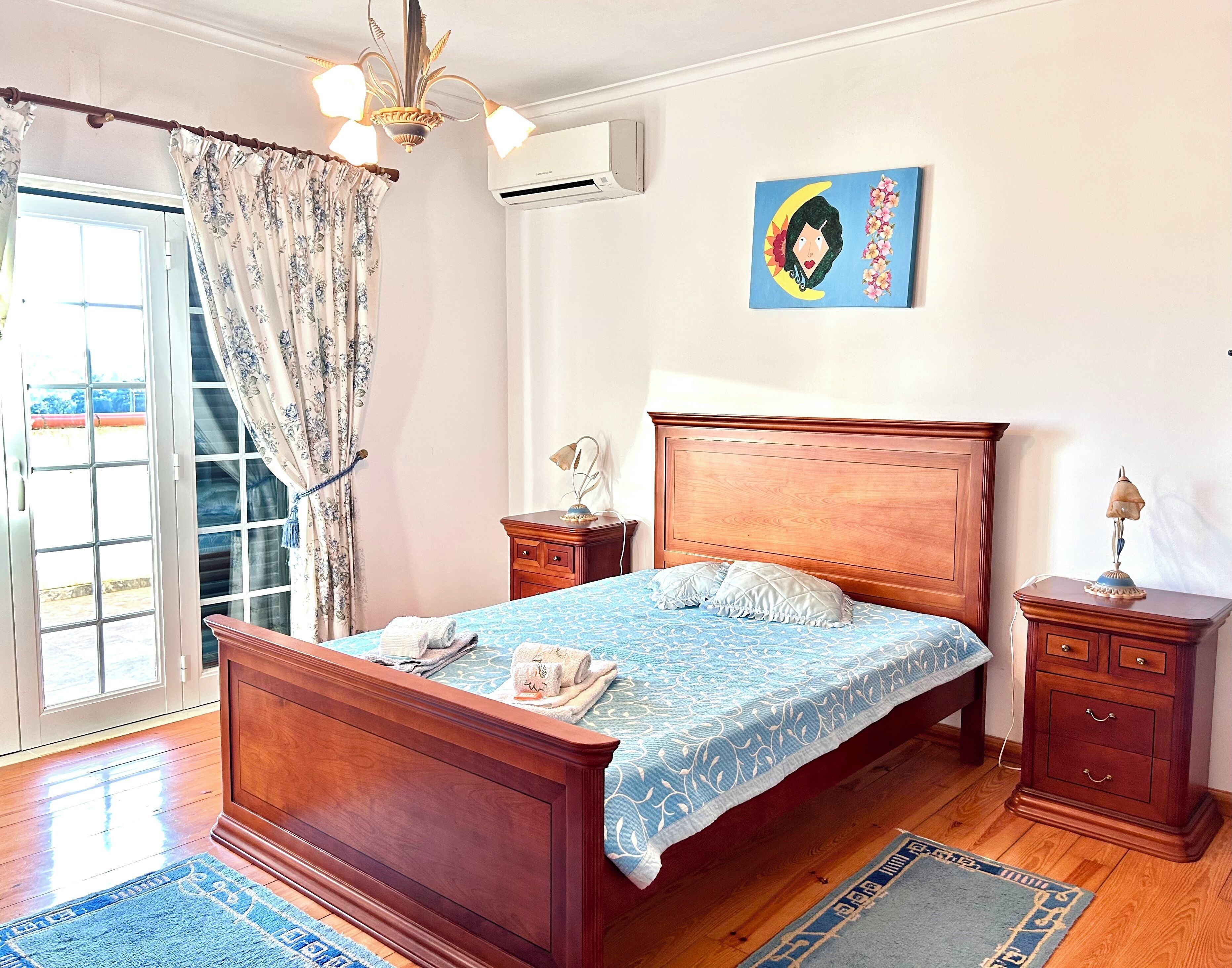 Habitación familiar, vista a la montaña | Wifi gratis 