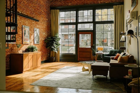 Interior. The Pop Loft | Downtown Lancaster