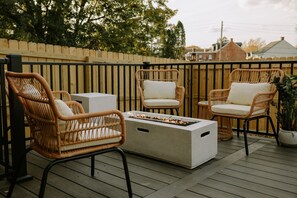 Terrace/patio - The Pop Loft | Downtown Lancaster (Lancaster)
