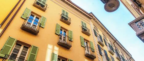 Huoneisto, kaupunkinäköala | Egyptinpuuvillaiset lakanat, ylelliset vuodevaatteet, untuvapeitot