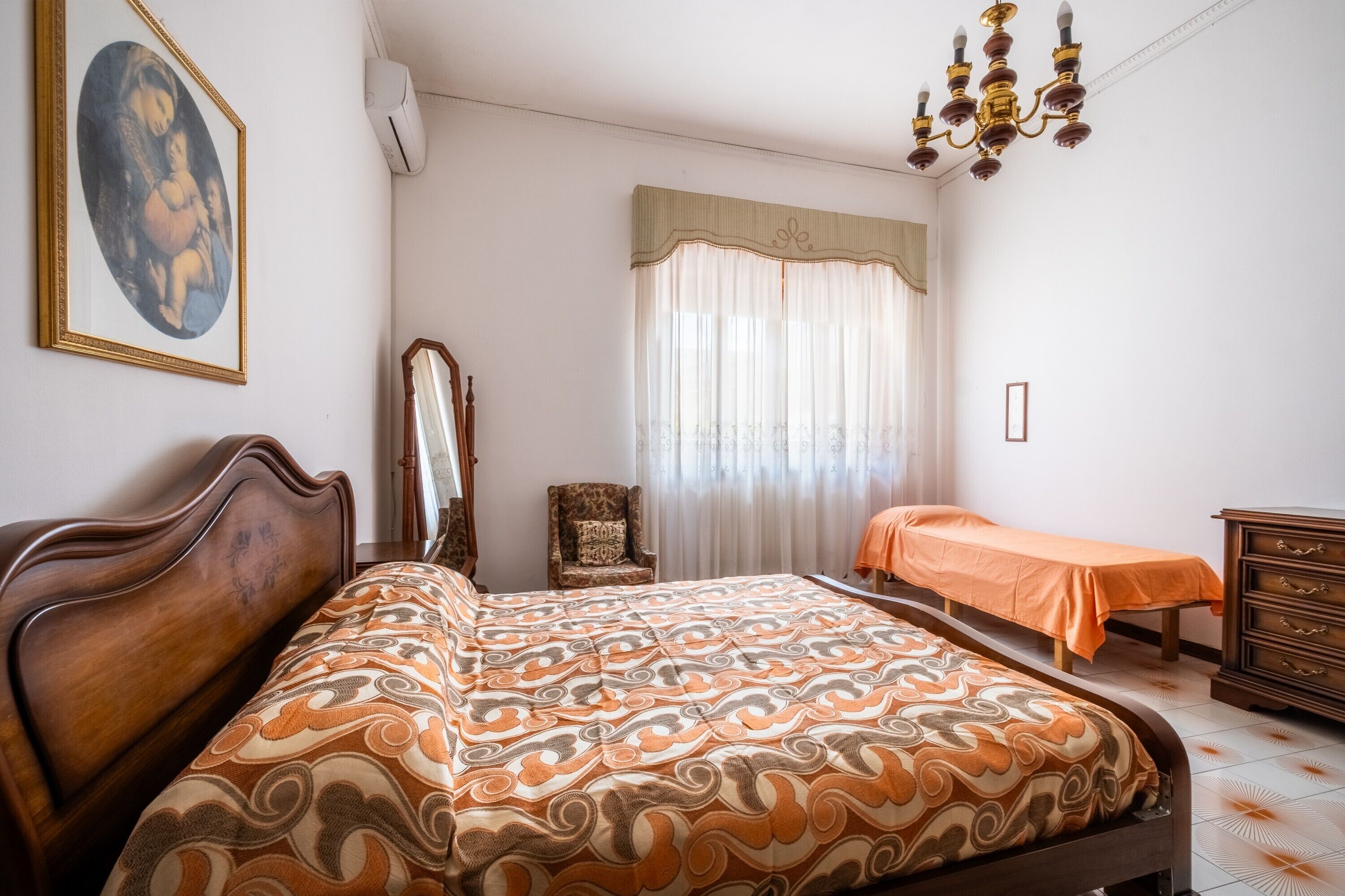 Schreibtisch, Bügeleisen/Bügelbrett, WLAN, Bettwäsche