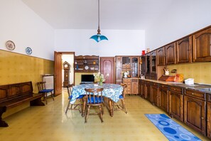 Dining - Apartment 'Salento Home' with Private Terrace, Wi-Fi and Air Conditioning (Cursi)