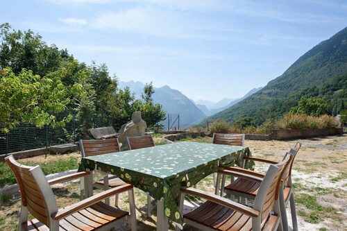 Apartment with Panoramic View in a Picturesque Mountain Village