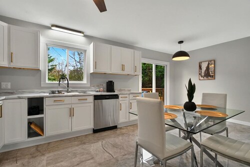 Luxurious Retreat in Moncton