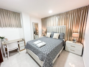 Iron/ironing board, Internet, bed sheets - Beautiful tropical apartment in juan dolio (Playa Juan Dolio)