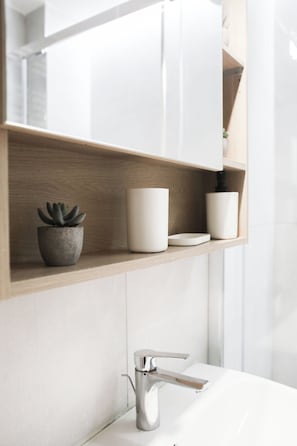 Shower, hair dryer, bidet, towels - Cozy Design Apartment in Milan | Piola/Center (Milano)