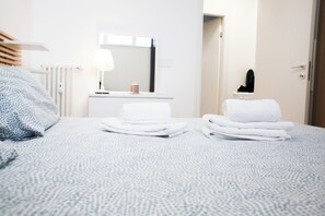 Iron/ironing board, WiFi, bed sheets - Cozy Design Apartment in Milan | Piola/Center (Milano)