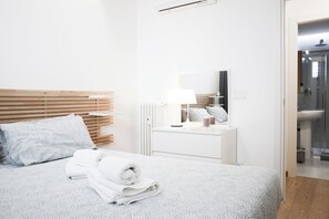 Iron/ironing board, WiFi, bed sheets - Cozy Design Apartment in Milan | Piola/Center (Milano)