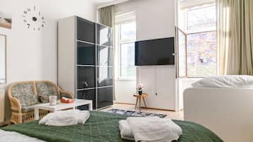 Bügeleisen/Bügelbrett, WLAN, Bettwäsche