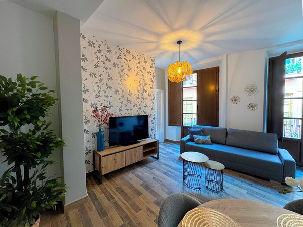 Standard Apartment | Living area