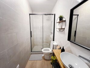 Monolocale Basic | Bagno | Asciugamani