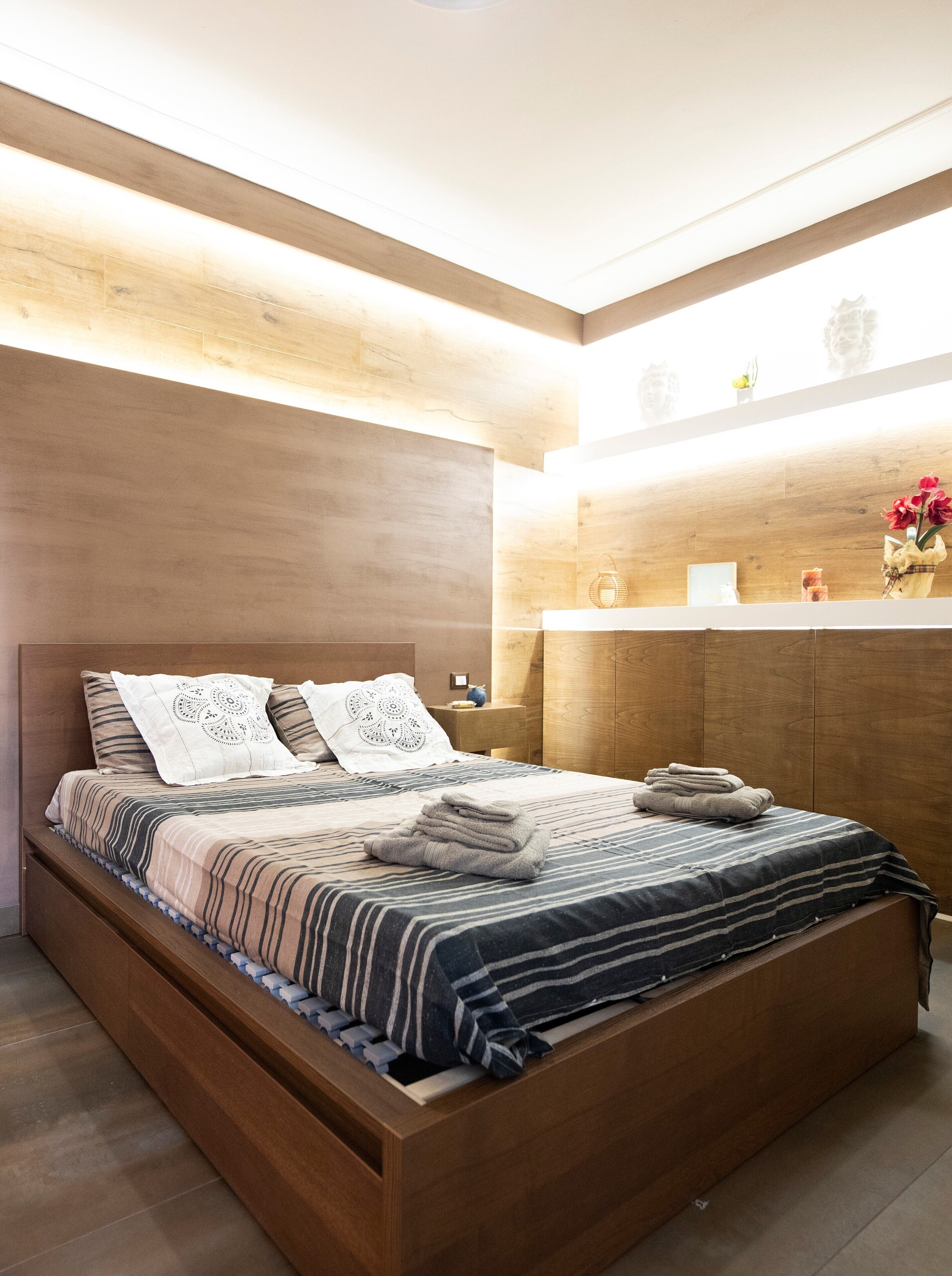 Deluxe Room | Premium bedding, down duvets, in-room safe, desk