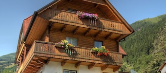 Appartement Leander avec vue sur la montagne, terrasse privée et Wi-Fi