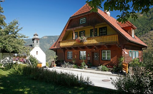 Apartment Amalia mit Bergblick, Balkon und WLAN