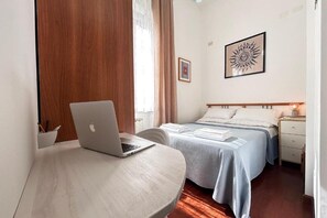 Bügeleisen/Bügelbrett, WLAN, Bettwäsche