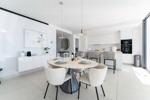 Dining - MalagaSuite Higueron West Luxury & Private Pool (Fuengirola)