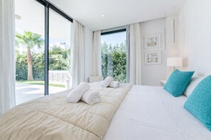 3 bedrooms, iron/ironing board, free WiFi, bed sheets - MalagaSuite Higueron West Luxury & Private Pool (Fuengirola)