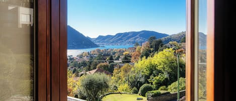 Departamento, vista al lago | Sábanas de algodón egipcio, ropa de cama de alta calidad y edredón