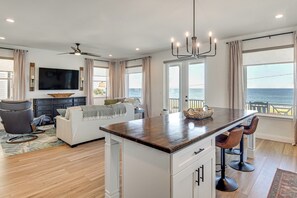 Interior - Oceanfront Retreat in Flagler Beach! Bright Apt (Flagler Beach)