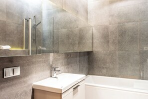 Bathroom - ShortStayPoland Grzegórzecka C6 (Kraków)